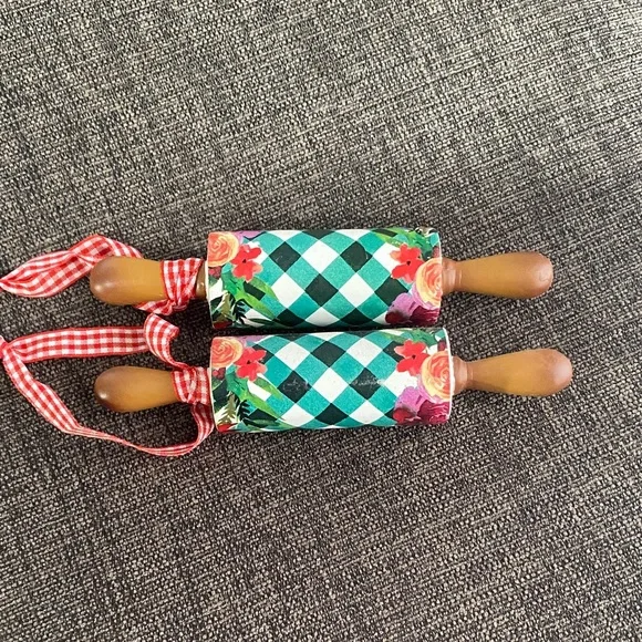 Pioneer women Colorful Floral Checkered Rolling Pins - Picture 5 of 6